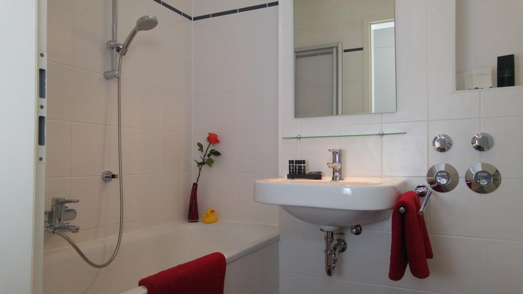 Apartmenthaus Elster Lofts Лайпциг Стая снимка